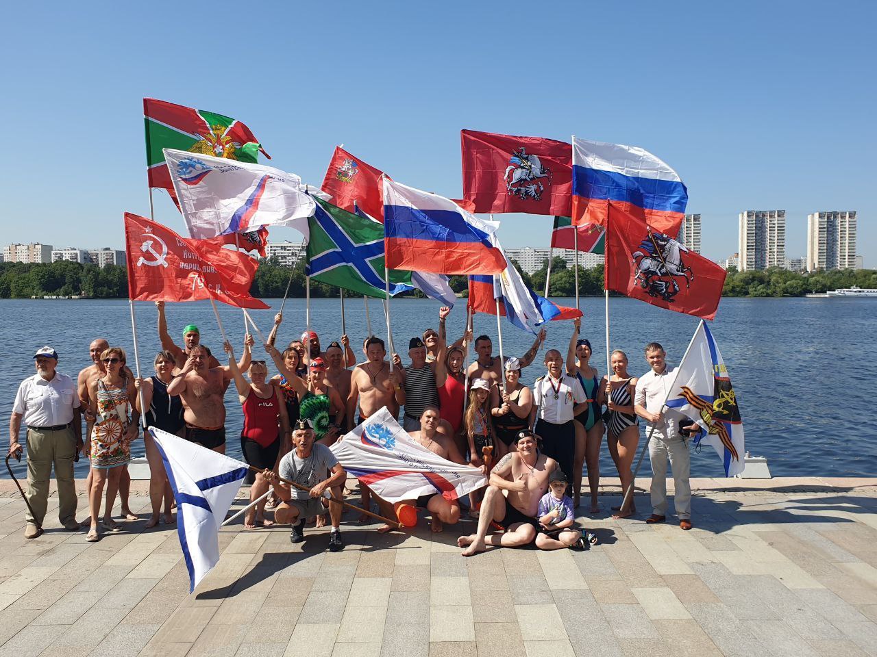 Флажный заплыв в честь Дня Военно-Морского Флота 2025